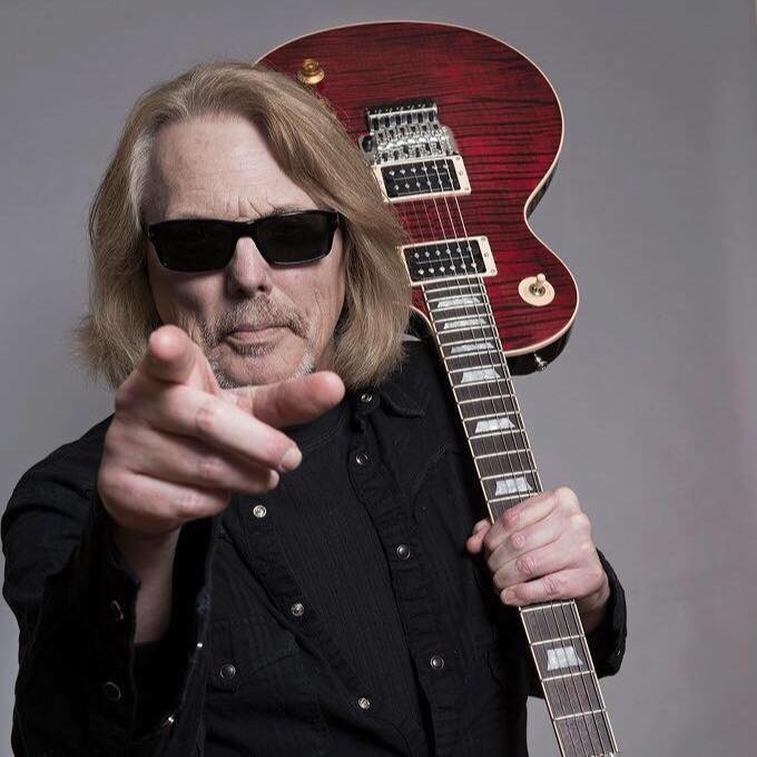 Happy Birthday to Scott Gorham, 70 today. 