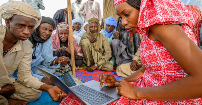 GSTICseries's tweet photo. Climate change and resource scarcity are provoking conflict all across the Sahel region. @hindououmar her non-profit #AFPAT has developped tools such as 3D participatory mapping to combine traditional knowledge and sustainable management of ecosystems.
Discover her full story!