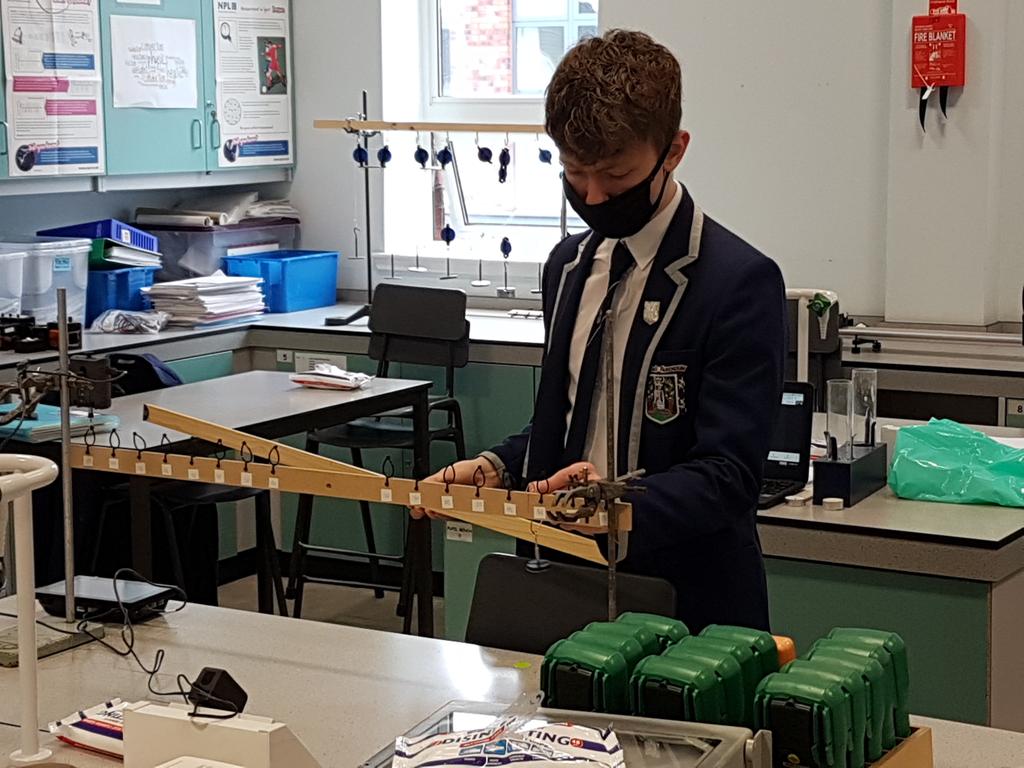 SHS Physics Dept tweet media