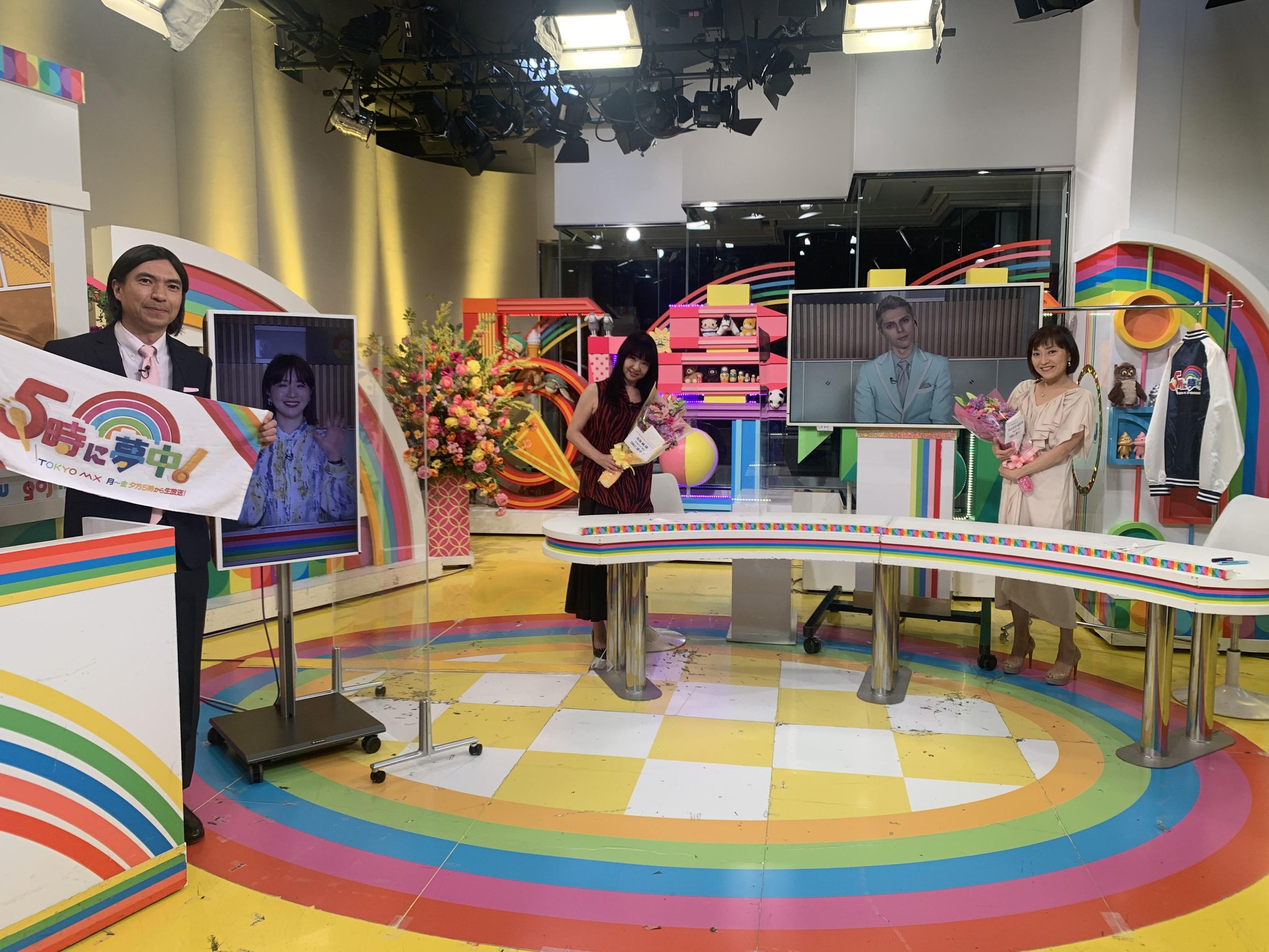 5時に夢中 Tokyo Mx 5時に夢中 3月17日 水 本日 美保さん おおたわさんが5時夢を卒業されました そして今日 熱海にいる江原さんからカツサンドの差し入れをいただき水曜メンバーの絆を改めて実感しました 改めて美保さん おおたわさん 5時に夢中 Tokyo Mx 5時に夢中 3月17日 水 本日 美保さん おおたわさんが5時夢を卒業されました そして今日 熱海にいる江原さんからカツサンドの差し入れをいただき水曜メンバーの絆を改めて実感しました 改めて美保さん おおたわさん