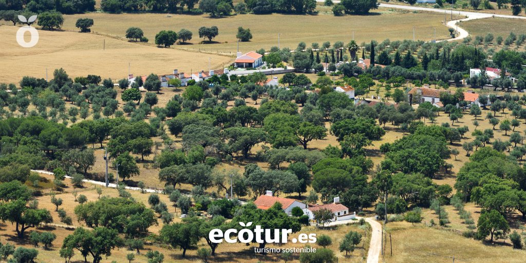 ecoturspain's tweet photo. 🇵🇹#RedEcotur en #Portugal
🌄La Fundación Ecoagroturismo Ecotur extendió su presencia en la #PenínsulaIbérica en 2020 con la firma de un convenio de colaboración con la Associação Portuguesa de Turismo Sustentável (APTS).
ℹ️https://t.co/E8lgynuRve https://t.co/pPVUBNyp92