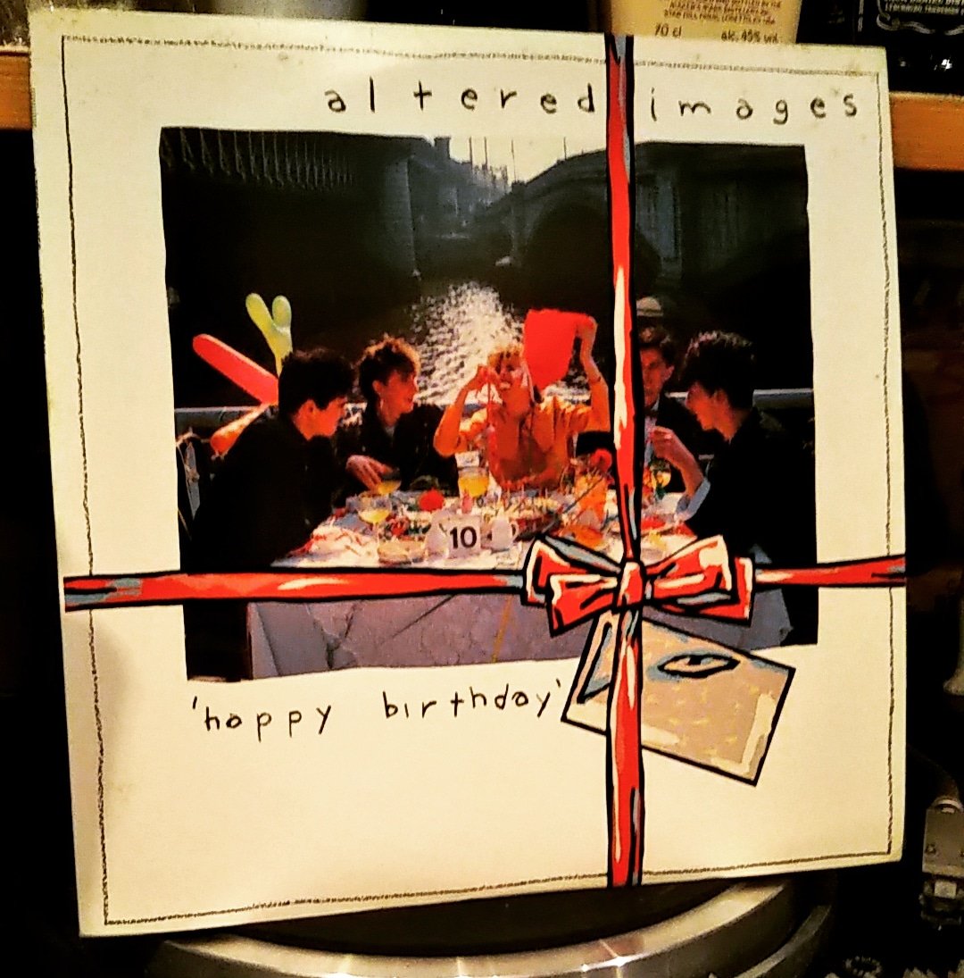 Musicbargaffa クレア グローガン59歳の誕生日 を祝って オルタード イメージのアルバム ハッピー バースデー からスタート 本日のガッファは19時 深夜2時の営業です Claregrogan Happybirthday Alteredimages レコードが聴ける店