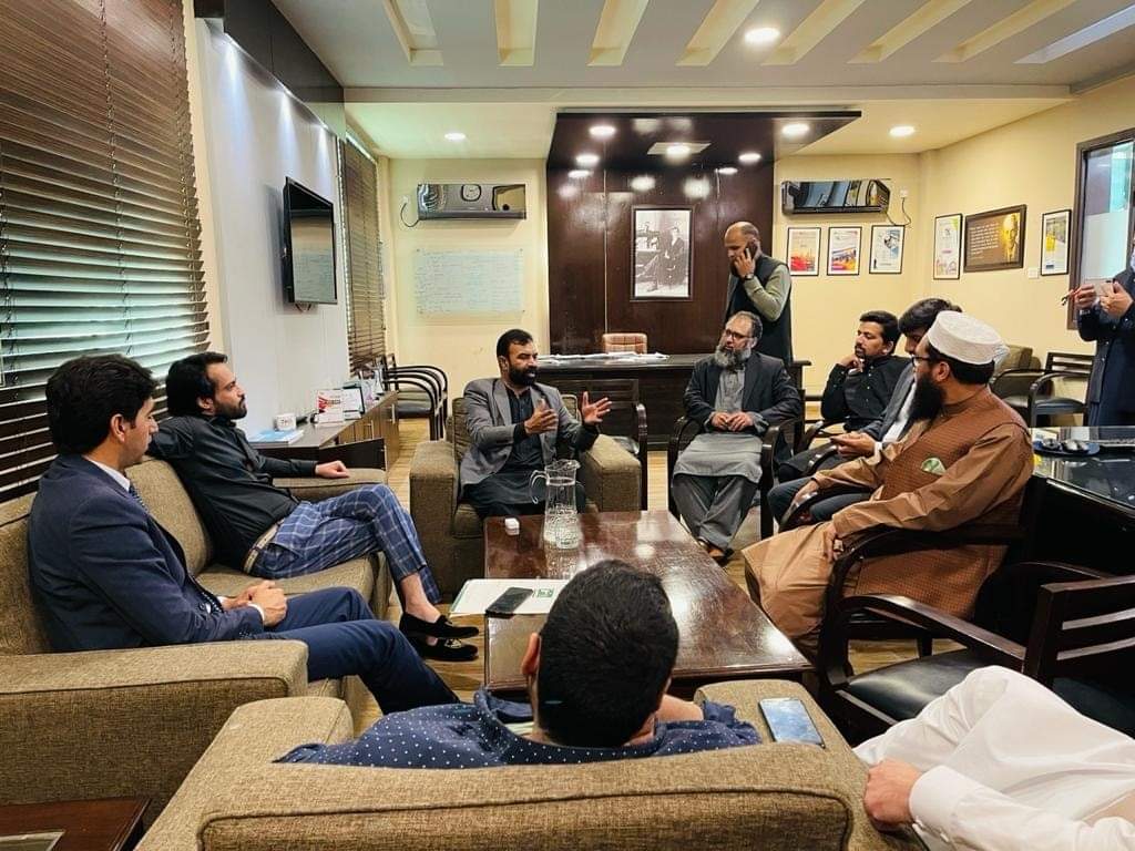 InsafPKTV's tweet image. پشاور: ضیاء اللہ بنگش سے کرپٹو کرنسی اور کرپٹو مائننگ کے ایکسپرٹس کی ملاقات. کرپٹو ایکسپرٹس میں وقار ذکاء، ڈاکٹر واجد، احمد منظور سمیت دیگر شامل.

پاکستان میں کرپٹو کرنسی اور کرپٹو مائننگ کے حوالے سے ضروری اقدامات، ریسرچ اور قانون سازی سے متعلق تبادلہ خیال. 

#TechDrivenKP