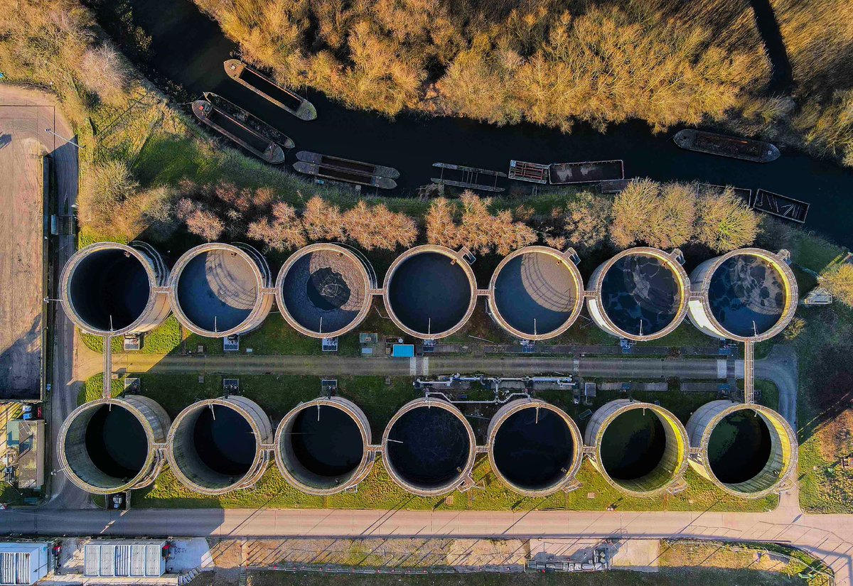 SatellitePics's tweet photo. Even Sewage works can look beautiful!
.
.
#dronephotography #instadroned #droneoftheday #passionpassport #fromwhereidrone #hypebeast #topdown #dronedesire #droneheroes #dronestagram #shotzdelight #droneup #dronemultimedia #voyaged #dronespace #drone #ukdrone #mavicmini https://t.co/KwnmvsHIJl
