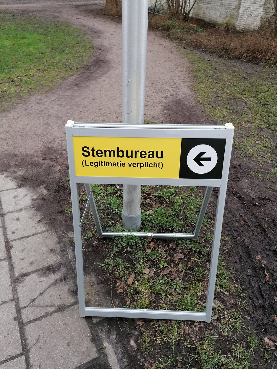 BrammertSP's tweet photo. Moet dit land eerlijker? Ik zeg ja dus stem ik SP๐
! #ikstem #ikstemSP #verkiezingen #zwolle #stemSP https://t.co/aRWuwrIWI7