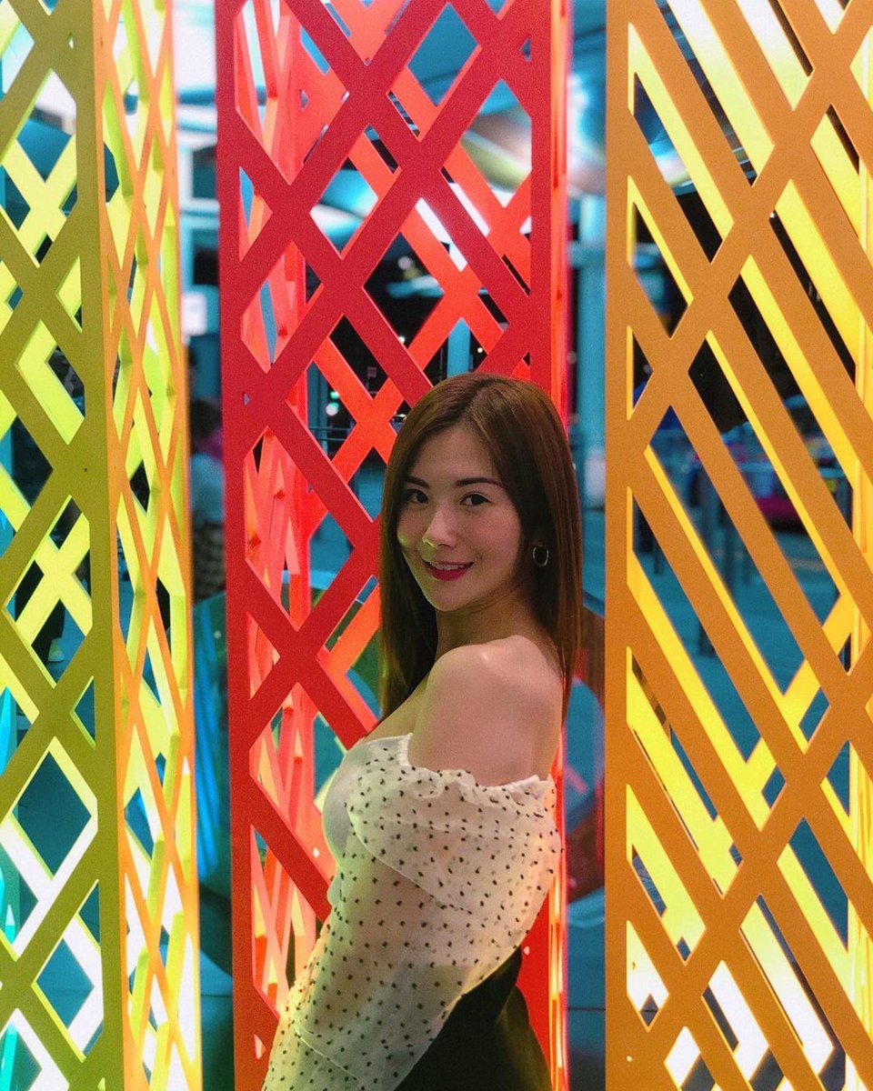 未婚妻问我整天要我帮她拍照不嫌烦吗？我嘴上回答当然不会因为我是你的未来老公啊，心里想着拍多点美照也可以供推友们欣赏，满足一下私欲 #未婚妻 #人妻 #人妻调教 #曝光女友 #出卖女友 #公开女友 #意淫 #献妻 #绿帽淫妻 https://t.co/T5tSWsn9UQ
