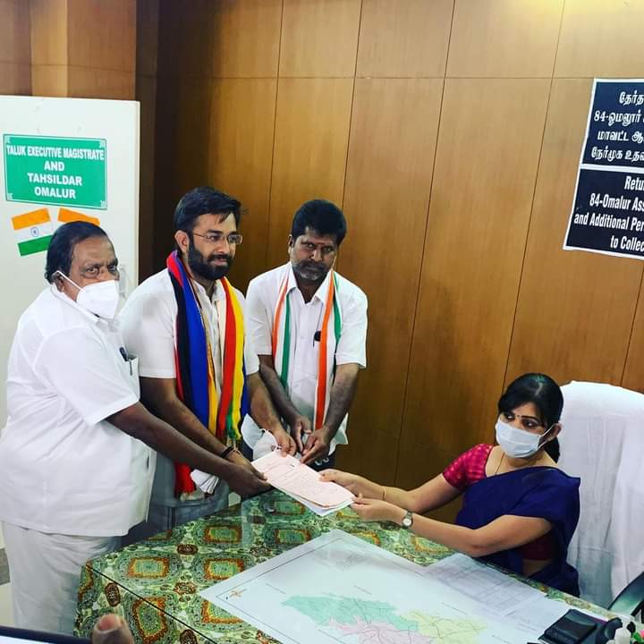 kannan_27's tweet photo. மதச்சார்பற்ற முற்போக்குக் கூட்டணி சார்பாக ஓமலூர் சட்டமன்றத் தொகுதிக்கான வேட்புமனுவை இன்று (17-03-2021) சற்று முன்னதாக வட்டாட்சியர் அலுவலகத்தில் தாக்கல் செய்தார்
@MKumaramangalam 
@INCTamilNadu @KS_Alagiri https://t.co/wUISHbcgsh