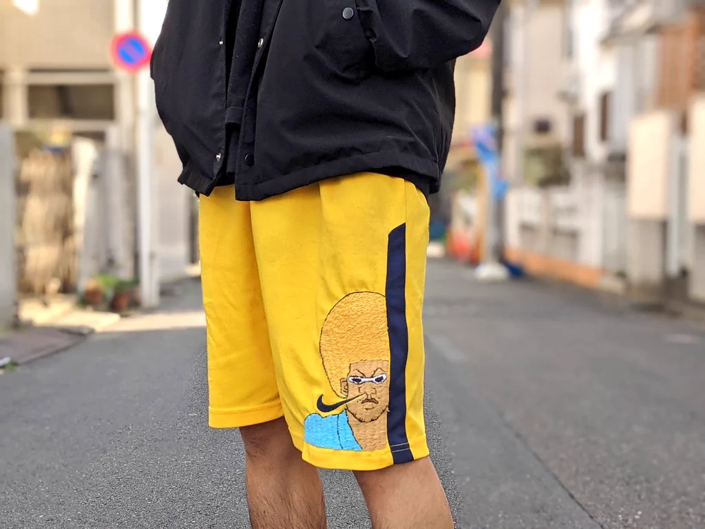 NIKEのロゴマークを鼻毛真拳にした結果？違和感ない短パンが出来上がるwww