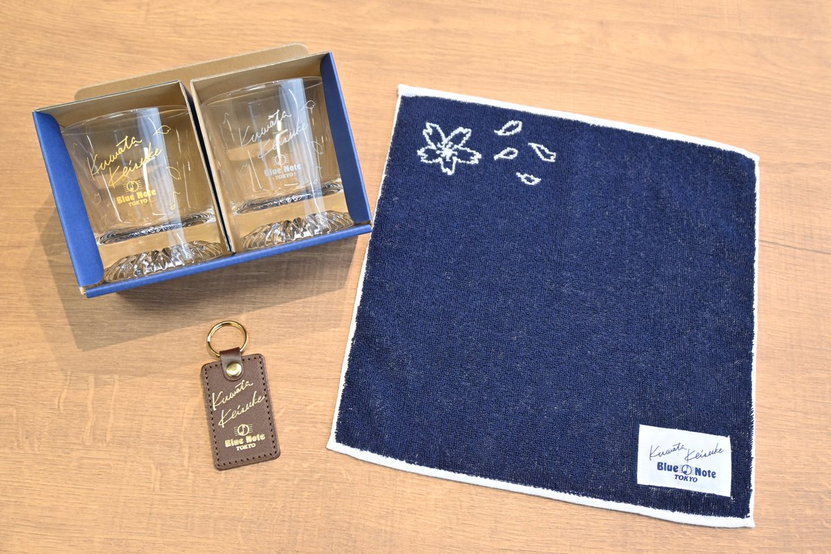 サザンオールスターズ Official 桑田佳祐ブルーノートライブ オフィシャルグッズは A Smart にて予約販売中 4月上旬 順次発送を予定しております どうぞお楽しみに T Co 0s2kcxdwcf サザンオールスターズ Official 桑田佳祐ブルーノートライブ オフィシャルグッズは A Smart にて予約販売中 4月上旬 順次発送を予定しております どうぞお楽しみに T Co 0s2kcxdwcf