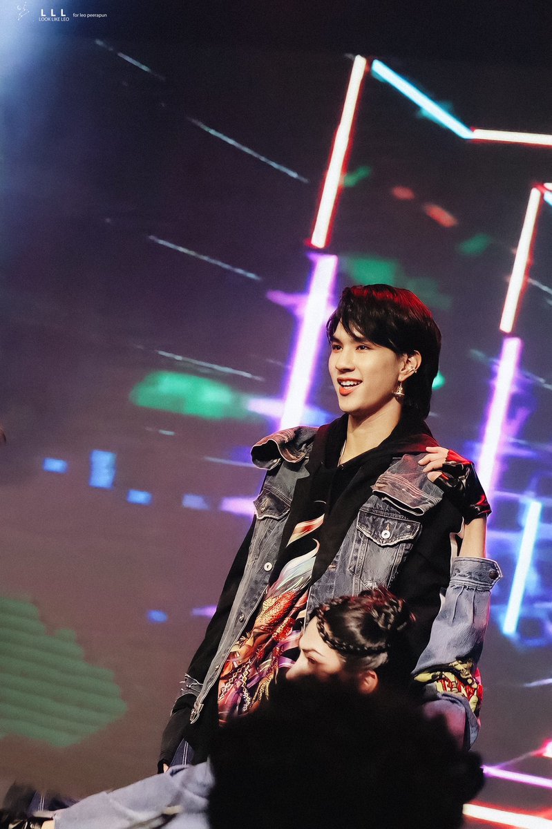 LookLikeLeo's tweet photo. 𝘐 𝘨𝘰𝘵 𝘮𝘺 𝘦𝘺𝘦𝘴 𝘰𝘯 𝘺𝘰𝘶
𝘠𝘰𝘶’𝘳𝘦 𝘦𝘷𝘦𝘳𝘺𝘵𝘩𝘪𝘯𝘨 𝘵𝘩𝘢𝘵 𝘐 𝘴𝘦𝘦
#leo_prp
#leo_peerapun
#leotheplug
#1stโอว่าดีไต๋ก็โอเค https://t.co/jR5OqKeUqj