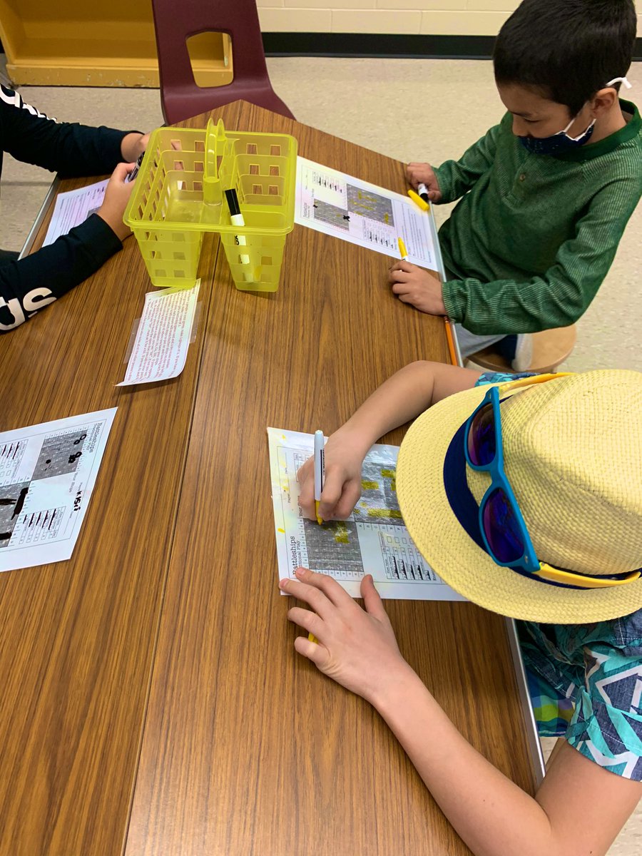 misssjohnston's tweet photo. A day full of Math Rotations was a big hit - Tetris, Battleship, Race to 100, Tangrams and Multiplication War! https://t.co/pQ76o4aCCx