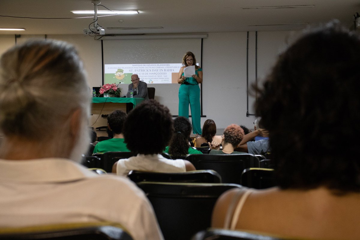 Happy St. Patrick's Day! This year, we could not celebrate it face to face, but we hope to see you all in our online celebration today at 5pm (GMT)/ 2pm (BRT). As for now, take a look at a few shots from last year.  ☘️💚🇧🇷🇮🇪 #StPatricksDay youtube.com/watch?v=-9RaBW…