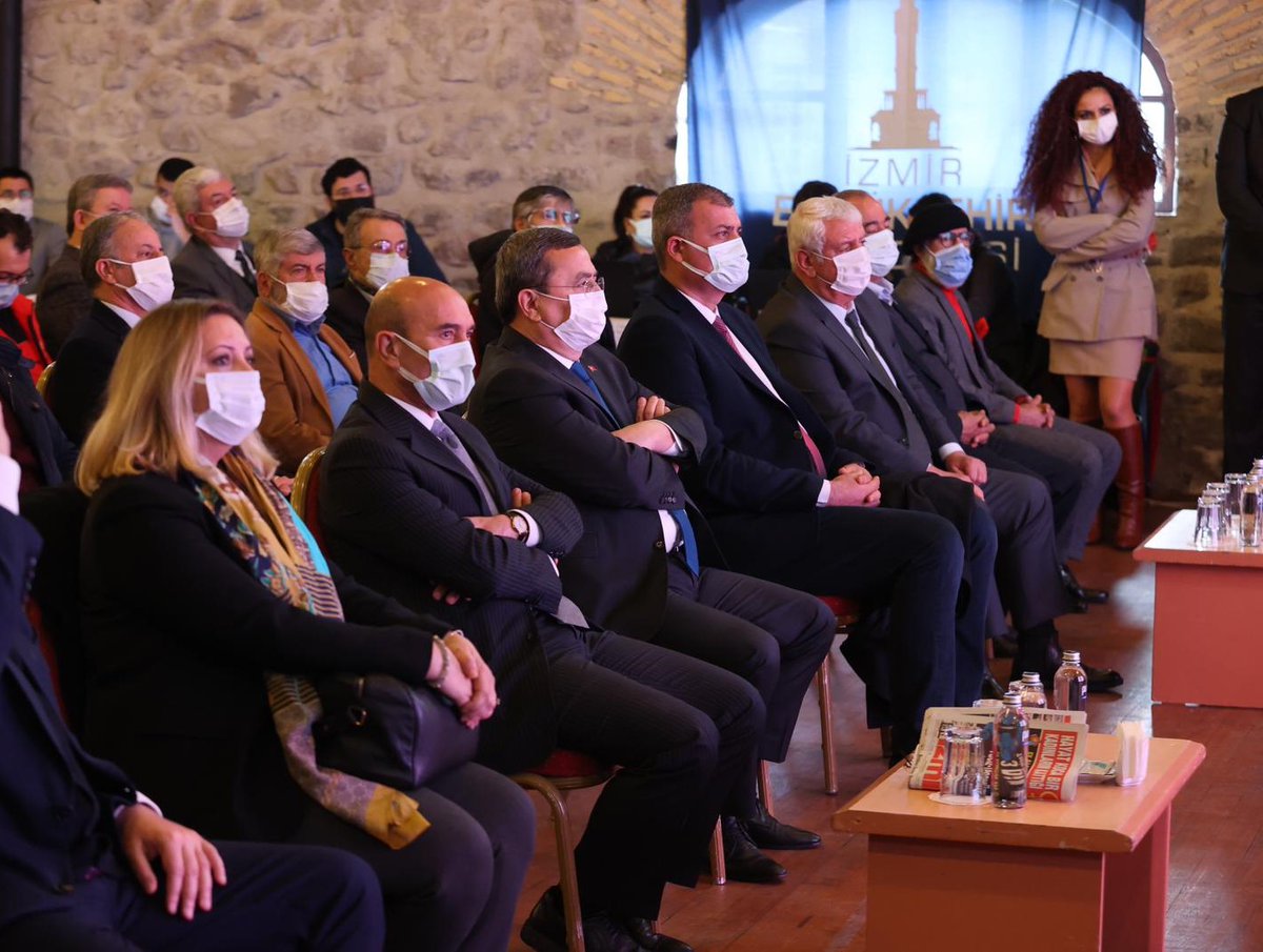 İzmir Büyükşehir Belediyemizin, İzmir'de meydana gelebilecek olası bir deprem durumunda enkazda mahsur kalan vatandaşlarımıza ulaşılmasını sağlamak amacıyla geliştirdiği "Acil İzmir" mobil uygulamasının tanıtımını gerçekleştirdiği toplantıya katıldık.