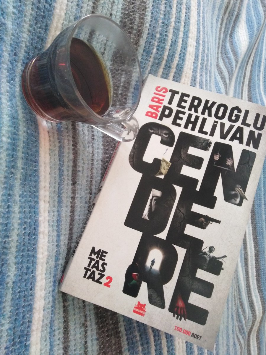KemalY64877500's tweet photo. @barispehlivan ve @baristerkoglu nun #metastaz2 #cendere kitabından bir kez daha anlıyoruz ki, değişen durum ya da biten bir tehlike yok. Onur, vatan sevgisi, ahlak da yok. Olan, kahpelik, zamana uymak ve şimdilik saklanmak.

O yüzden değil mi Gazi Mustafa Kemal Atatürk'e https://t.co/BMqlyhcqvG