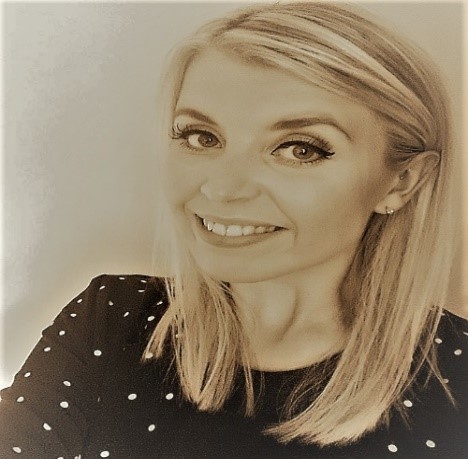 "Remember every day’s a school day – you’ll be surprised what the children can teach you" Read Rebecca Robey's account of being an art teacher after graduating with us in 2017. To view article visit teachnottinghamshire.co.uk <a href="/PGCE_chat/">#PGCEchat</a> <a href="/TeachNottingham/">TeachNottingham</a> @TorchTSA @pgceart