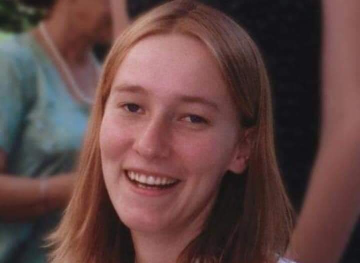 palinheart's tweet photo. 18 years ago today, American peace activist #RachelCorrie was crushed to death by an israeli occupation bulldozer while protesting the demolition of a Palestinian home in Rafah, south of Gaza.
Her last words were "We are unarmed. We are no threat to you. Please do not shoot". https://t.co/qI5Kpg7KTP