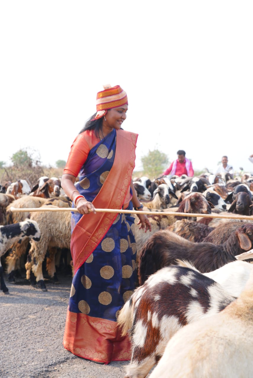 EwrQfS_VEAQTeOX?format=jpg&name=large