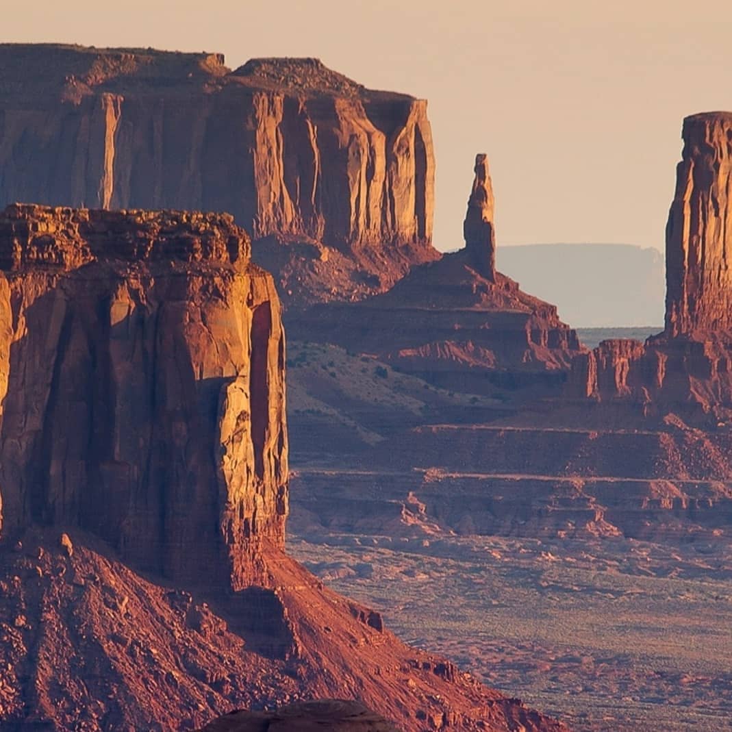 Juliotrumpet's tweet photo. ¡Con ganas de ver mundo otra vez! (II) 
Monument Valley (Utah. EEUU). 🇺🇸
#viajar #viajes #vermundo #cultura #países #vida #travel #world #mundo #EEUU #usa https://t.co/cpwSzFrNtO
