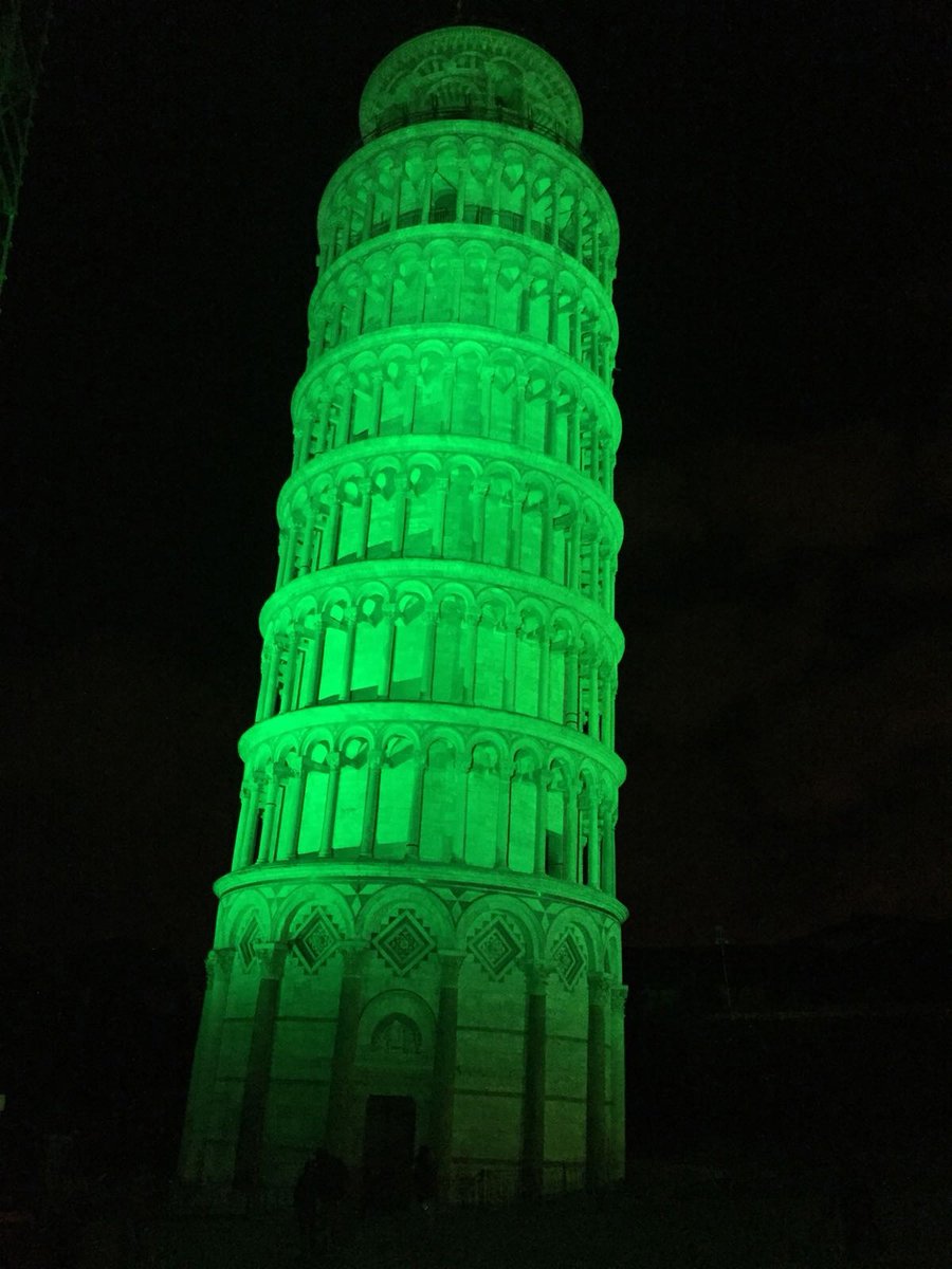 alanaciao's tweet photo. Love seeing these photos each year of sites and landmarks around the world marking St. Patrick's Day - all thanks to @TourismIreland's #GlobalGreening @media_ireland #HappyStPatricksDay https://t.co/IfGwLTC876