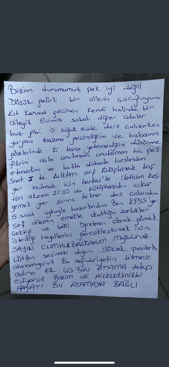 Bu mağduriyetin giderilmesi adına 40 bin Ek atama talep ediyoruz sn <a href="/RTErdogan/">Recep Tayyip Erdoğan</a> sesimize ses olun genç yaşlarda hayattan tat alamıyoruz Bırakın hayallerimizin peşinden gidelim güneş bizim içinde doğsun  artık biz çok yorulduk ...

 #SnCBÖğrtmendnMektupVar