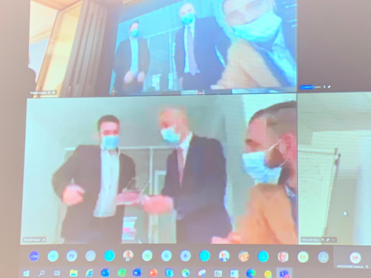 Victoires 2020-2021 de la DV Nord ! Beau moment d’échange et de reconnaissance des belles performances dans ce nouveau monde hybride ! Bravo à nos lauréats et à toute l’équipe, merci à Dominique pour ces 4 années à nos côtés !
<a href="/ColombuYves/">Colombu</a> <a href="/ValerieGodard73/">Valérie Godard 🎀</a>