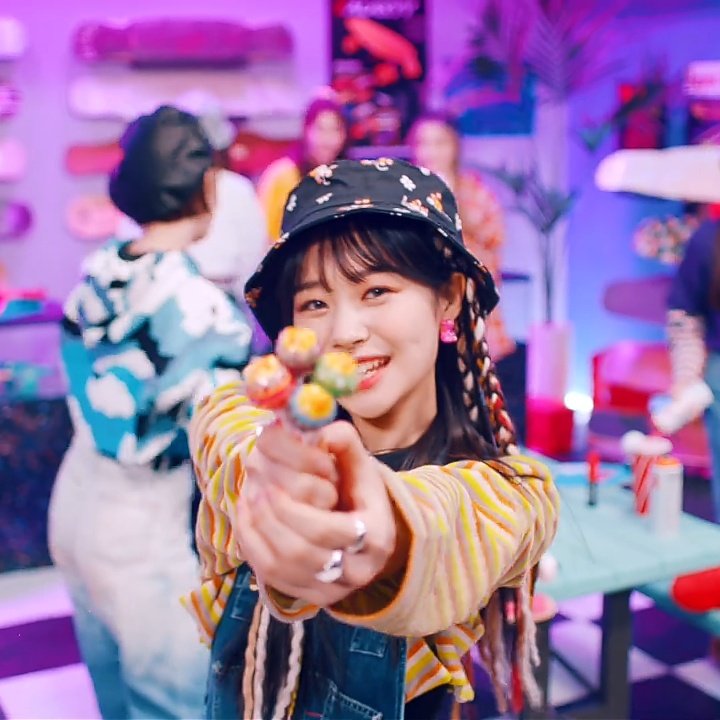 thinking about jihan (@jihanthinkerr) on Twitter photo 