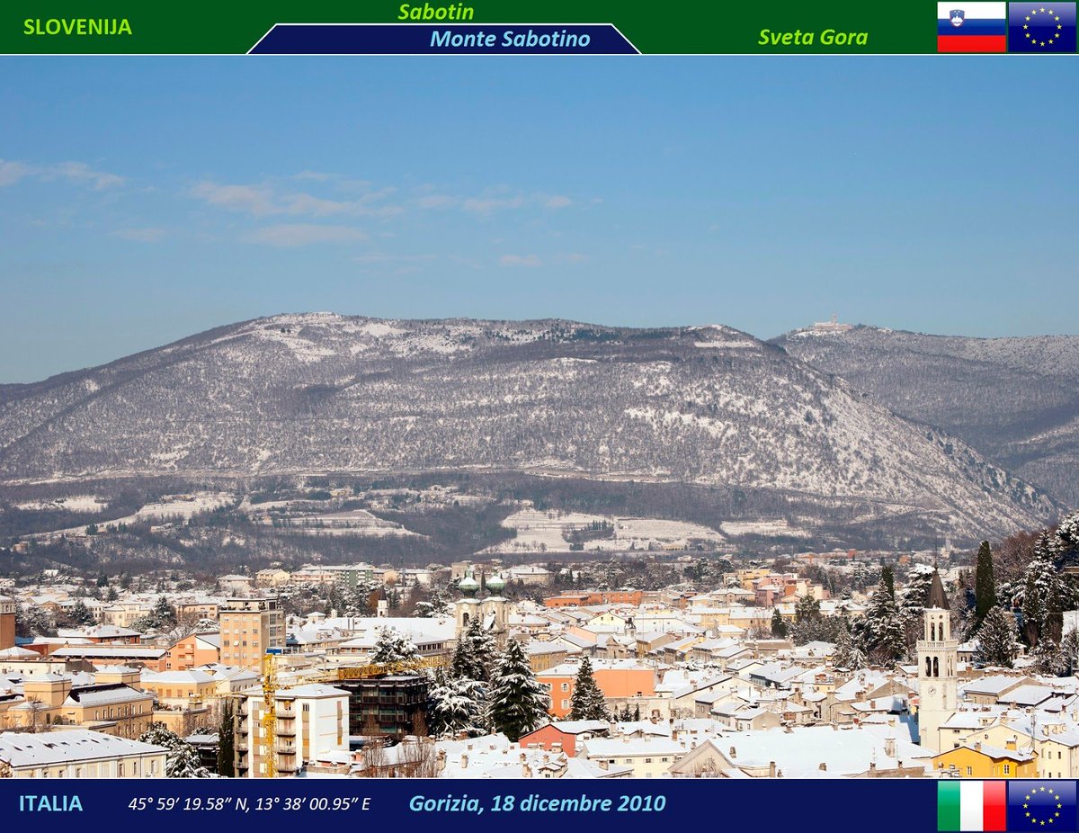 Pillandia's tweet photo. Mount Sabotino, north of Gorizia, which marks the border between Italy 🇮🇹 and Slovenia 🇸🇮 (photo: 2010). 
https://t.co/pqEUhwXw8p 

#Gorizia #NovaGorica #Sabotino #Sabotin https://t.co/7EzhfC4UXY