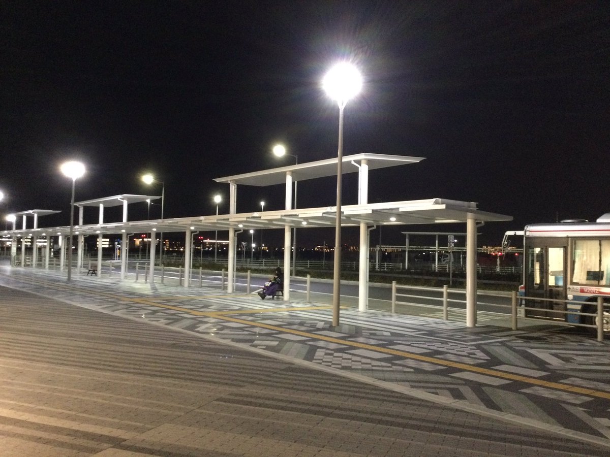 Mypemt 終電逃させ屋の罠にハマって天空橋駅前からタクシー乗せられるかと思ったけどタクシー一台もいなかったよ 岡崎体育 さらば青春の光