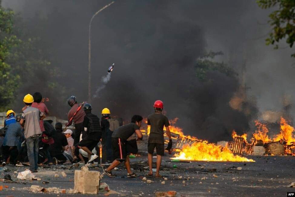 NwayNandarOo5's tweet photo. #WhatsHappeningInMyanmar #SACTerroristGroup #SupportCDM #SupportCRPH #JusticeForMyanmar #Mar17Coup #GenerationZ https://t.co/drlEZ4PYCL