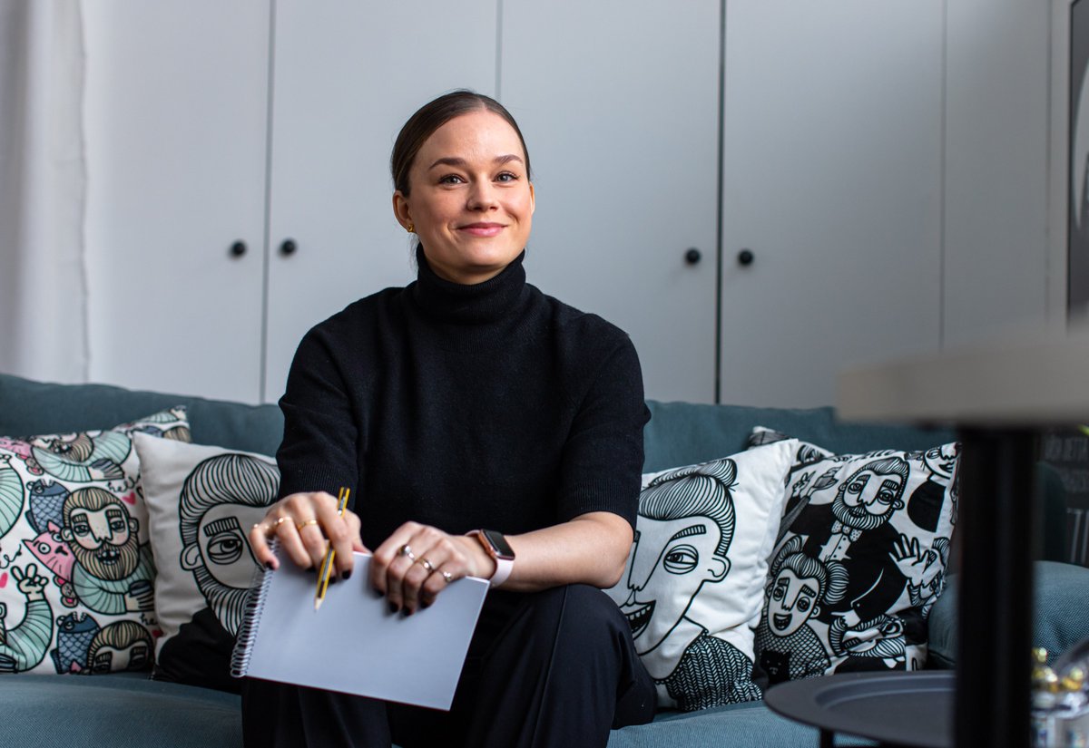 Meet the amazing illustrator Karin Ohlsson in #paperpassionbyarcticpaper! Her famous #illustrations can be seen everywhere from ad-campaigns for Volvo in Taiwan or on the walls of many Swedish homes. Follow bit.ly/3bVUmv3. Photo: Jonathan Eyre #paper #art #design