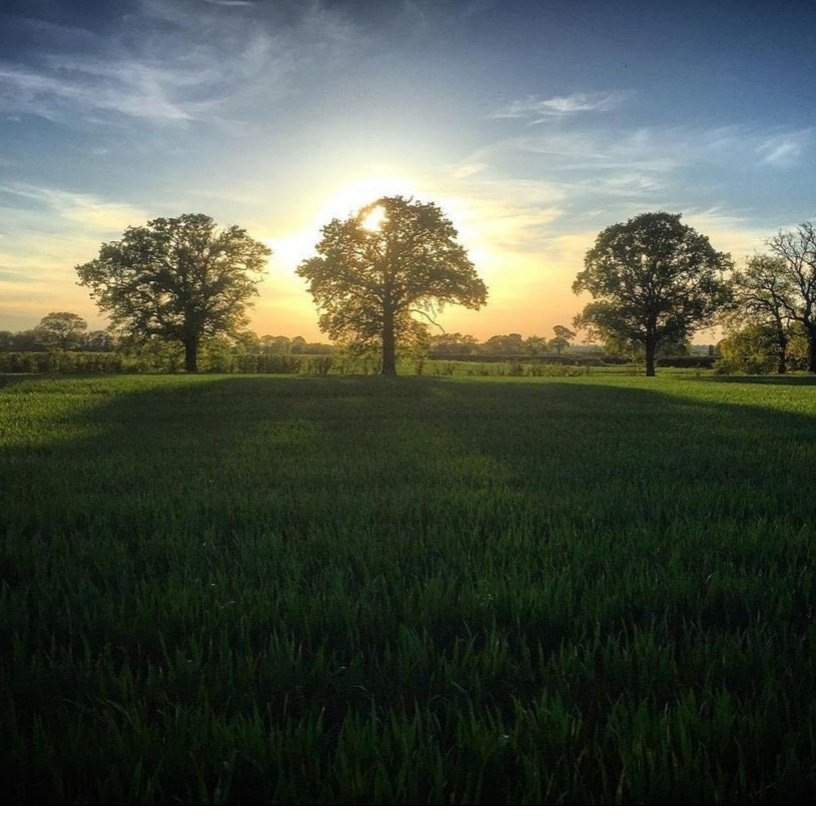 SoultonHall's tweet photo. ⛅ SPRING EQUILUX ⛅
Today is the #SpringEquilux.
12 hours day/12 hours night.
🌄Sunrise: 06:18am
🌄Sunset: 18:19pm
From this day forward, we will see more daylight then nighttime, summer is coming.😍
The Spring Equinox is on the 20th March. https://t.co/AnsDJkDKpP