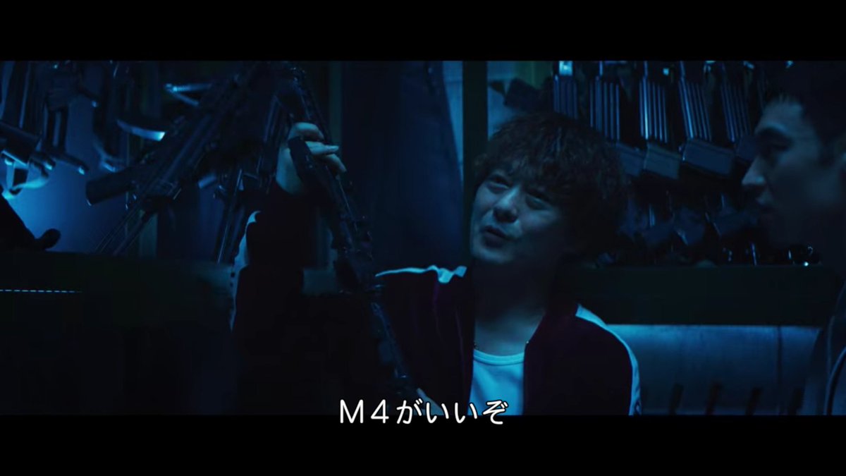 みりた 元自衛官で構成された 悪いグループ が武器を調達するシーンで おい この式どうやって 10年前に東富士で1丁紛失した事件を覚えてるか まあ よりもオススメはこっちのarかakだな って会話がある映画を日本も作ってください