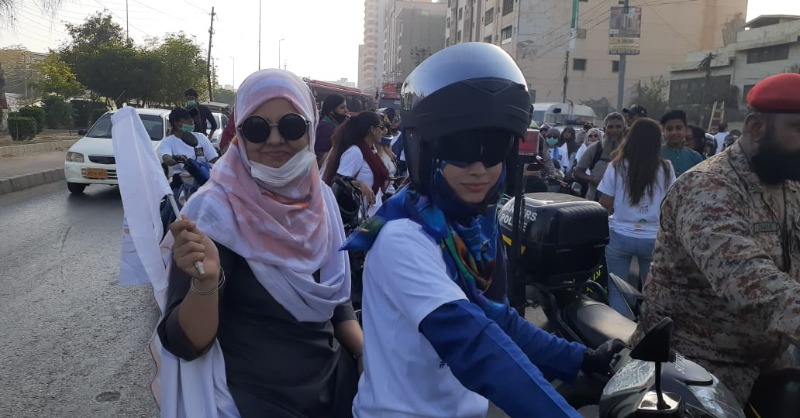 OxfaminPakistan's tweet photo. On 7th March, Oxfam in Pakistan together with Karachi Vocational Training Centre (KVTC), organised a bike rally with women and girls to claim safe spaces in public mobility.

#IWD #InternationalWomensDay #JanayNaDu #LockdownPatriarchy https://t.co/VSc2RKDWeg