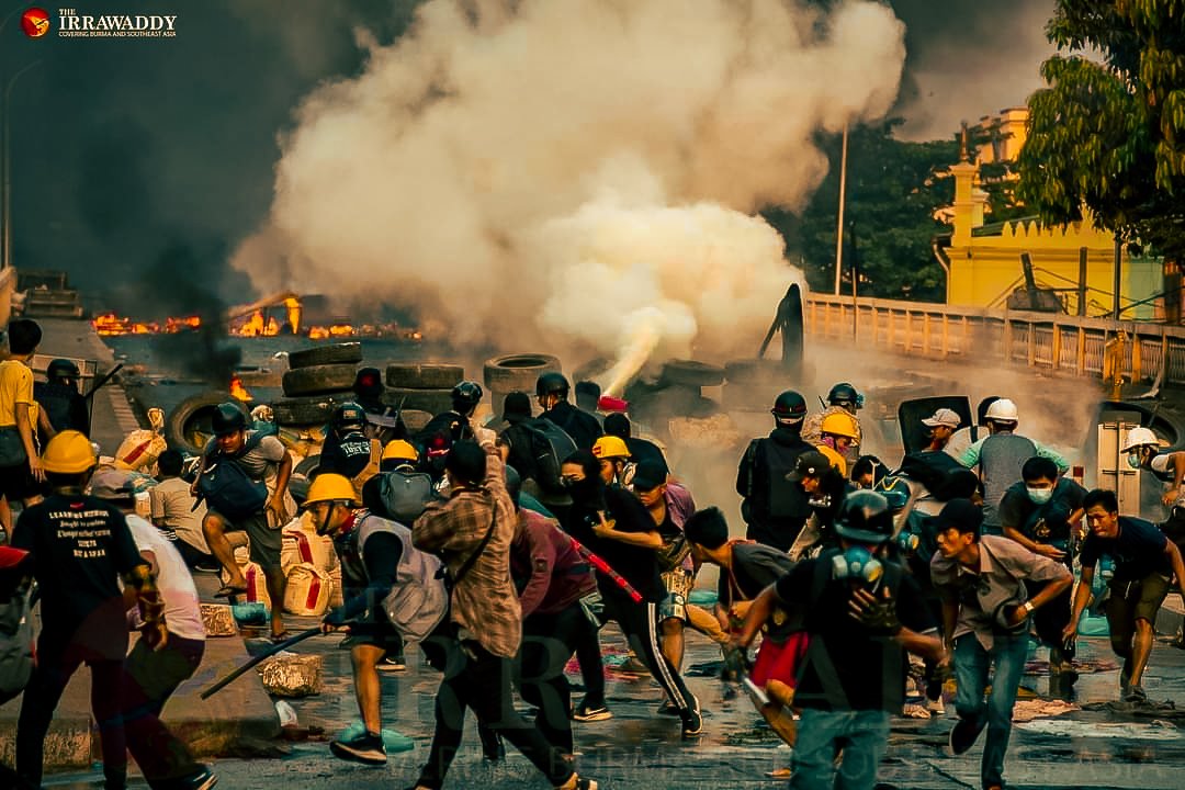 THE FIGHT MUST GO ON!
Photo credit to <a href="/IrrawaddyNews/">The Irrawaddy (Eng)</a> (Sry for using &amp; retouching your photo without permission)
#Mar17Coup 
#WhatsHappeninglnMyanmar