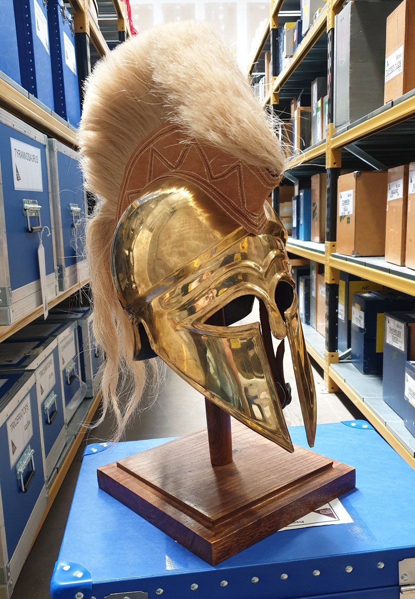 IT'S PROJECTS SEASON (Again! Already!) Time to armour up, librarians! ⛑️ @MidlandsCLS @sls_UK #schoolslibraryservice #resources #artefacts #CorinthianHelmet #AncientGreeks