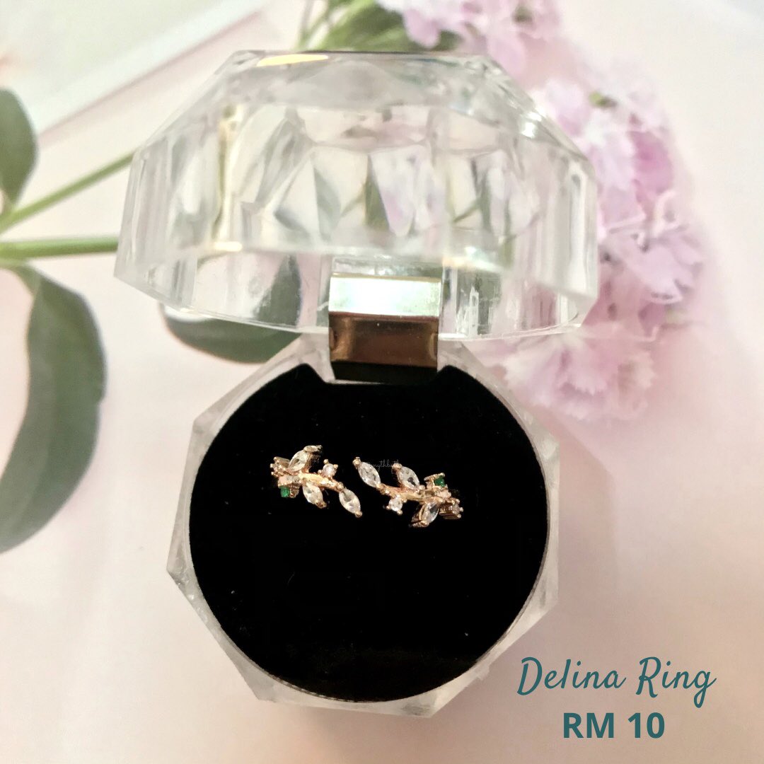 mythbyth's tweet photo. Delina Ring 
💍 RM 10 (excluding postage)
💍 Size: Adjustable opening
💍 Available ready stock

💌 DM to order!

*The colour might be slightly different due to the lighting* https://t.co/5xeWdQosGI