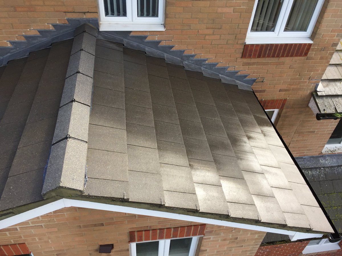 Is your roof showing its age?? Give it a facelift and looking brand new. Give us a call on 01634 865610 and get booked in. Look at the pics before and after. It really does look like a brand new roof!!