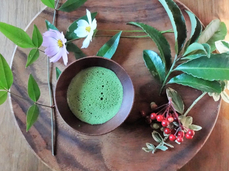 aki_rina's tweet image. 京都のお茶農家からSOSがあり紹介させてください。緊急事態宣言などの影響でイベントが軒並み中止となり、売上が7割減になっています。

緑茶、ほうじ茶、京紅茶など様々なお茶が…！一部商品は【送料無料】なのでこの機会にぜひ。#農家漁師からのSOS

▼商品一覧はこちら🍵
tabechoku.com/producers/2068…