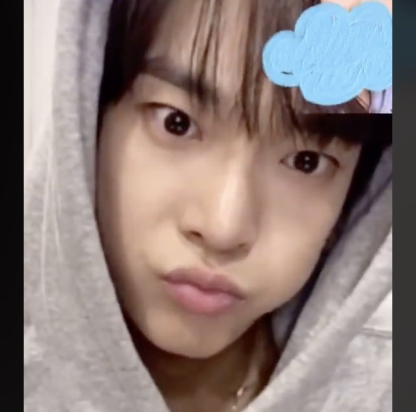 ʚ alyn ✿𓈒 ɞ tweet media