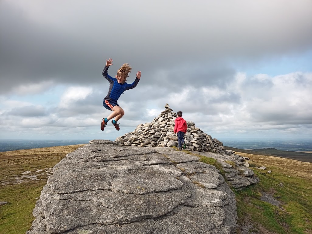 "I try to be outside as much as possible &amp; move as much as possible because I know it helps keep me physically &amp; mentally healthy. "@Simonablake OBE, CEO <a href="/MHFAEngland/">MHFA England®</a> in support of #MovementAndTheMind JOIN US! Be part of the conversation Details in my BIO  #BrainAwarenessWeek2021