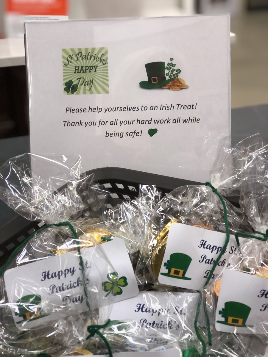 Happy St.Patrick's Day from Glastonbury Home Depot! Enjoy some sweet treats! @JaredPare1 <a href="/DianeRaymond26/">Diane Raymond</a> <a href="/maryanne_stl/">Maryanne St. Laurent</a>