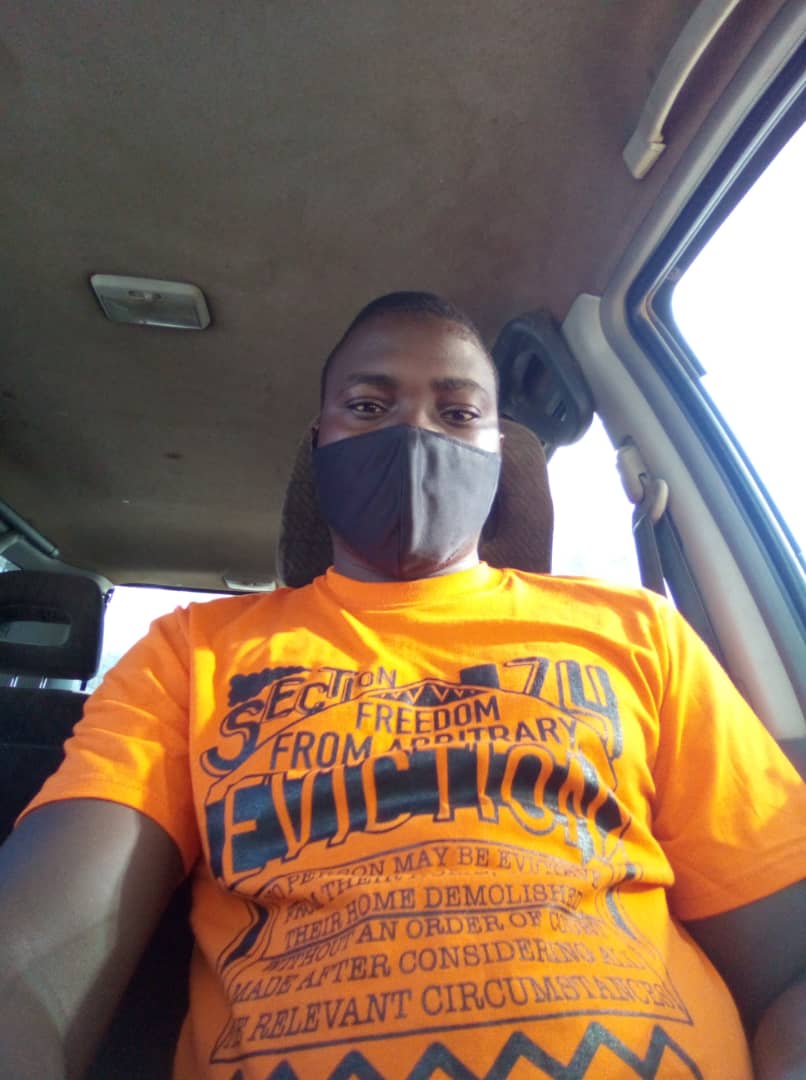 kubatana's tweet image. Did you #KnowYourConstitution provides freedom from arbitrary eviction? That's #Section74 :-) Our @TellZimbabwe colleagues including @ttakafuma are standing up today supporting this right.

#Evictions #RightToShelter