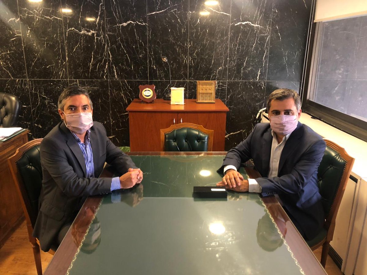 DiegoMolea's tweet photo. Ayer recibí a Gonzalo Salerno, Decano Facultad de Derecho Universidad Nacional de Catamarca.
Planificamos actividades académicas en conjunto entre el Consejo de la Magistratura y la Facultad. https://t.co/2uo2BJfRWh