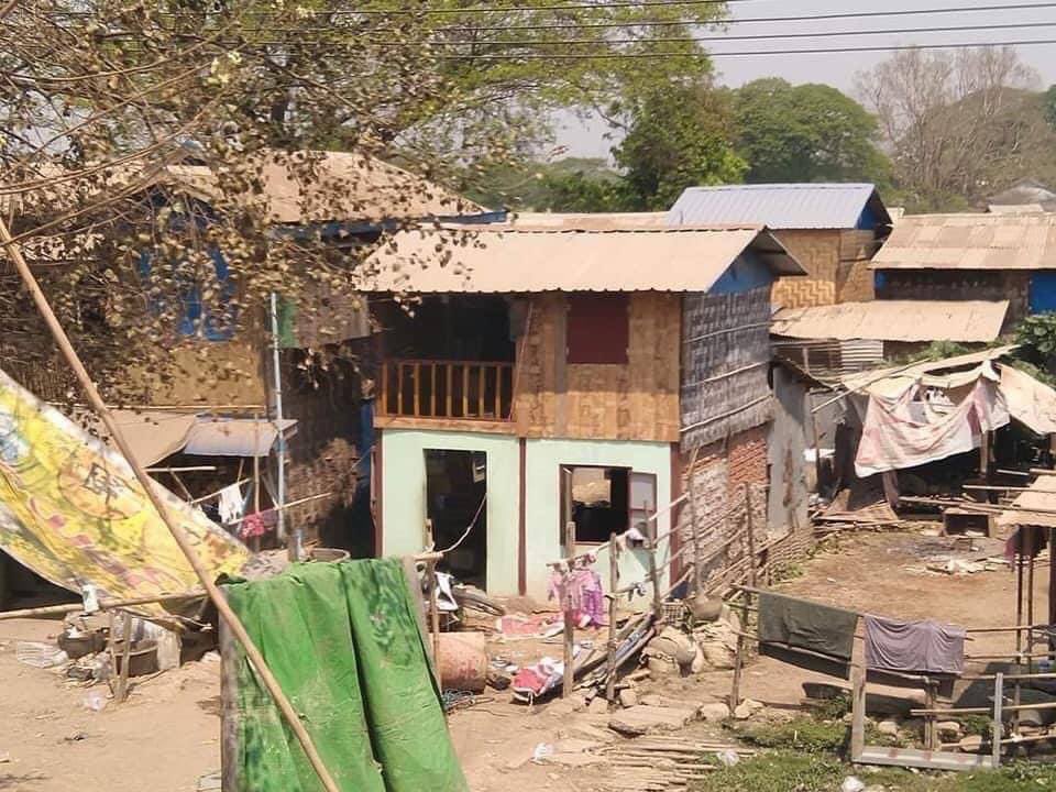 BG_ICEICE's tweet photo. Military Terrorists raided civilians' houses and destroyed properties in Pyay, Bago Region this morning. 
Source: Myanmar Now
RESTORE MOBILE DATA
#WhatsHappeningInMyanmar
#Mar17Coup https://t.co/YVsNYM8dlK