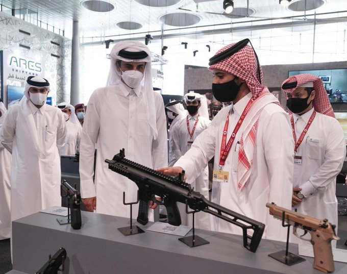 FRexpats_Q's tweet photo. SA l'Émir Sheikh Tamim bin Hamad Al-Thani a visité la 13e édition de l'exposition internationale pour la sécurité intérieure et la défense civile (Milipol Qatar 2021).#Qatar https://t.co/TcvA7Q7fJp
