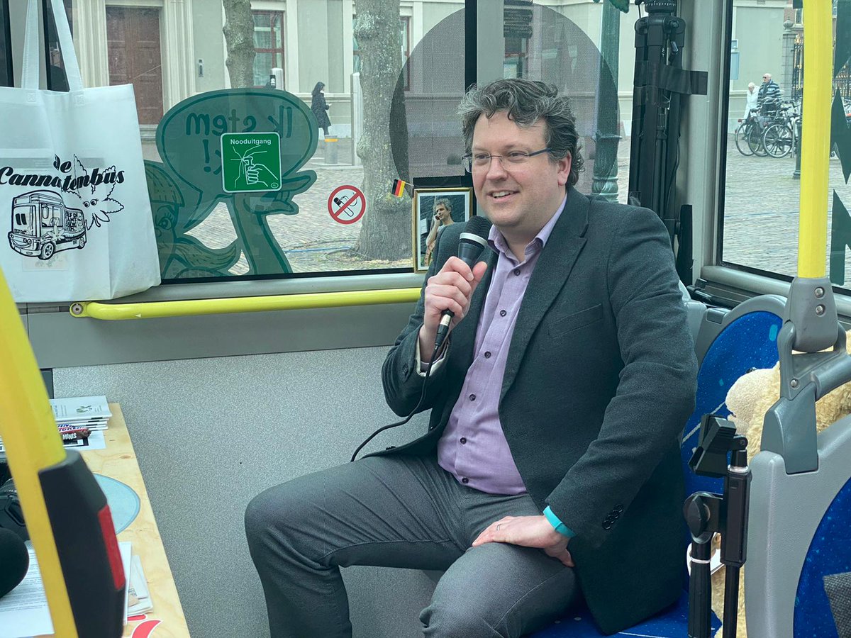 Volgende gast van de #CannaStemBus op Het Plein in Den Haag: Business analist Jef Martens (<a href="/artens/">Jef Martens</a>) van <a href="/supscore/">Supscore</a> en daarnaast bekend van zijn bijdrages op <a href="/cannaindustrie/">cannabisindustrie.nl</a>. Kijk mee via de livestream: cannastembus.nl #GeefDePlantJouwStem #Verkiezingen2021