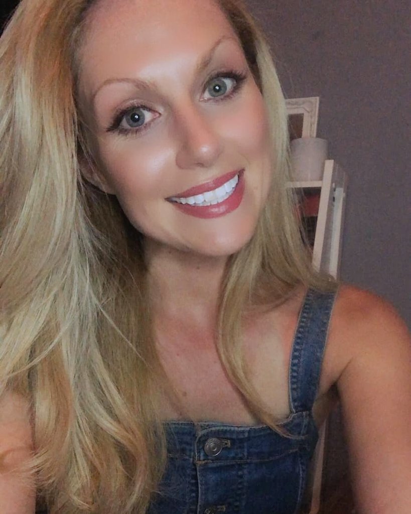 IdaGirlsTweets's tweet image. S T.  P A T R I C K ' S  D A Y 🍀 Happy St. Patrick's day to all our Irish followers! You all know @SarahRVaughan is our Irish lucky charm ☘️ #stpatricksday #paddysday #HappyStPatricksDay