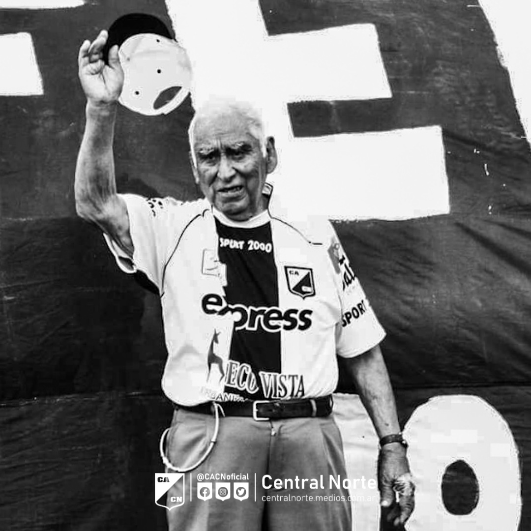 CACNoficial's tweet photo. El Club Atlético Central Norte lamenta con profundo dolor, el fallecimiento de don Felipe Carrera, hincha y referente del pueblo azabache, quién nos acompañó con trabajo desinteresado siempre.
Con su ejemplo de amor por los colores, nos deja un legado para futuras generaciones. https://t.co/02epkO9vtd