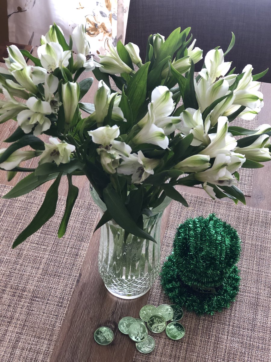 pushmans's tweet image. Happy St Patrick’s Day! 🍀☘️🌈🍻