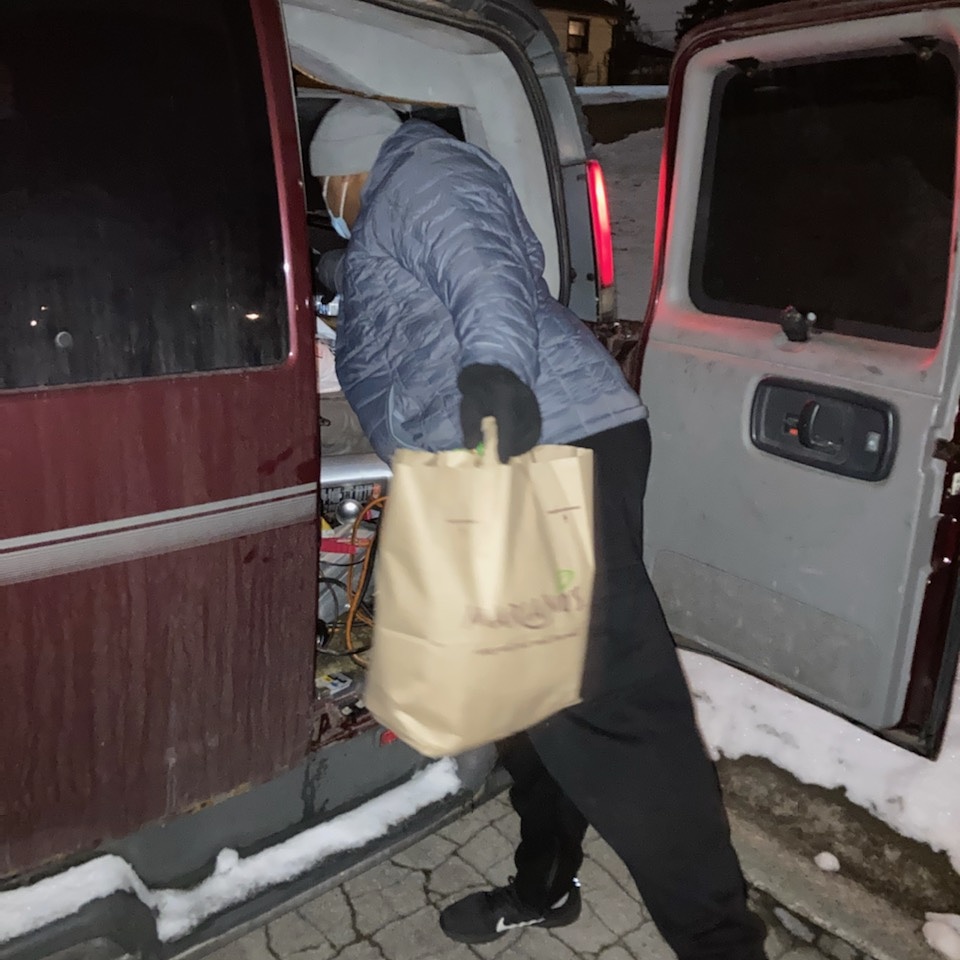 push_be's tweet image. It's a honor and pleasure to give feed the world one meal at a time